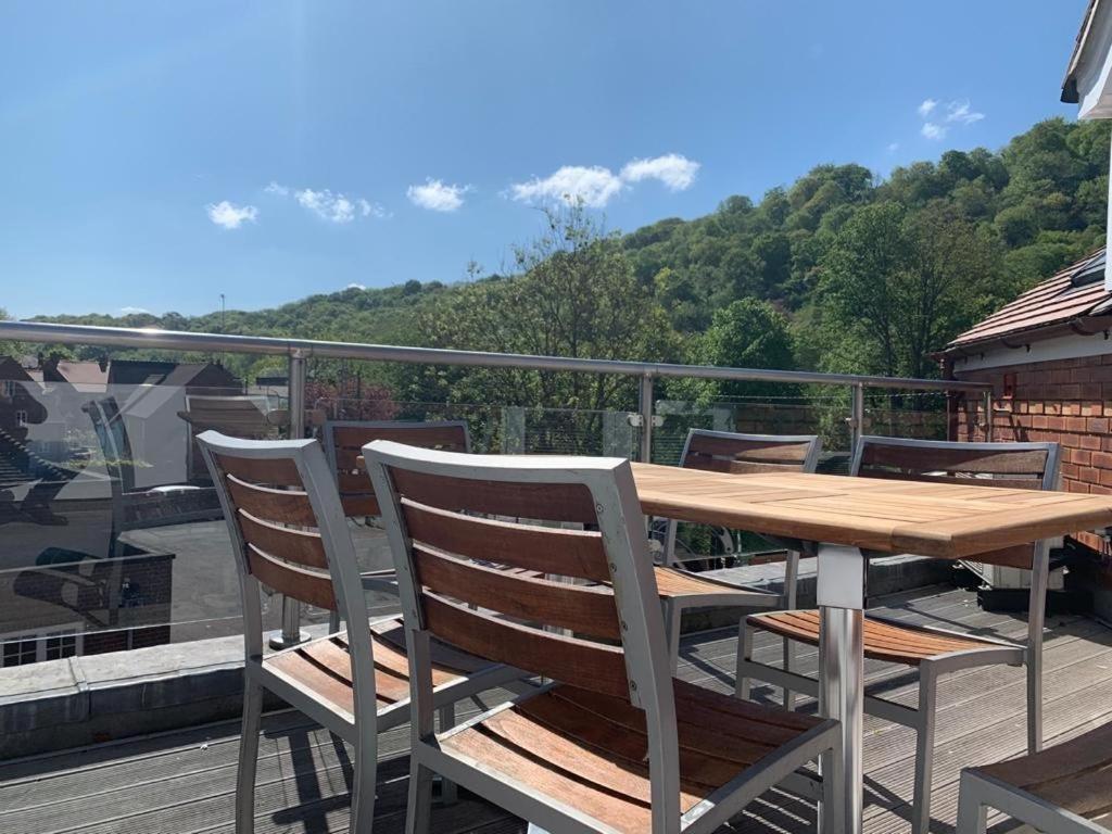 School Path Ironbridge Home With Roof Terrace Dış mekan fotoğraf